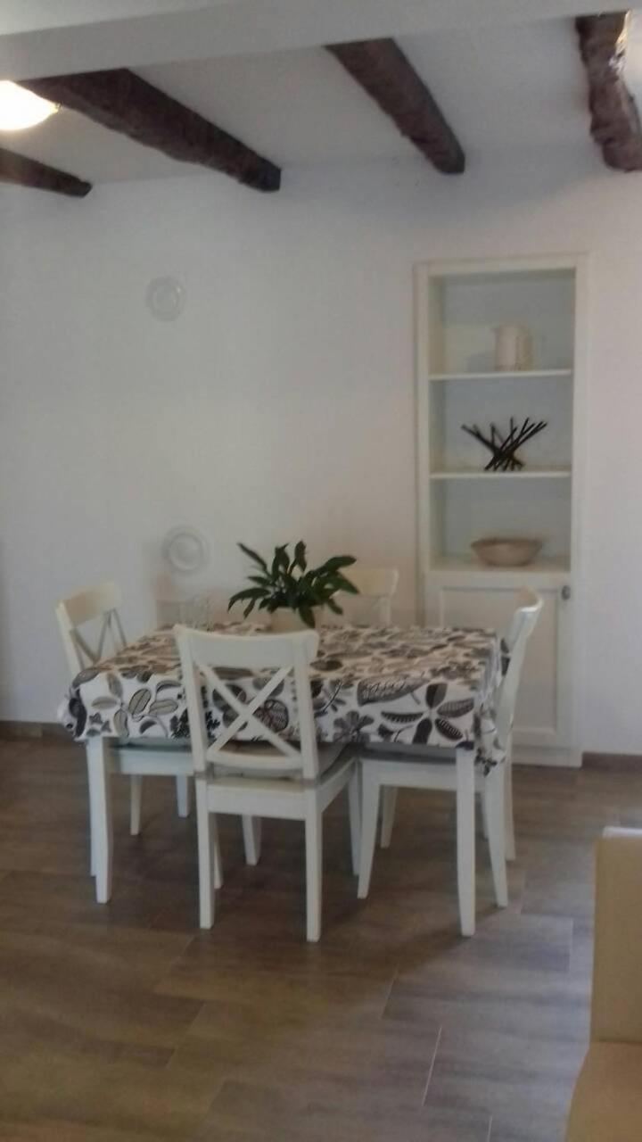 Apartment Nena- Apartman Sa Posebnim Ulazom U Prizemlju, Terasom I Zelenom Okucnicom Rakotule Exterior foto